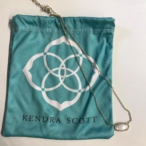 Kendra Scott Elisa Gold/ mother of pearl Necklace